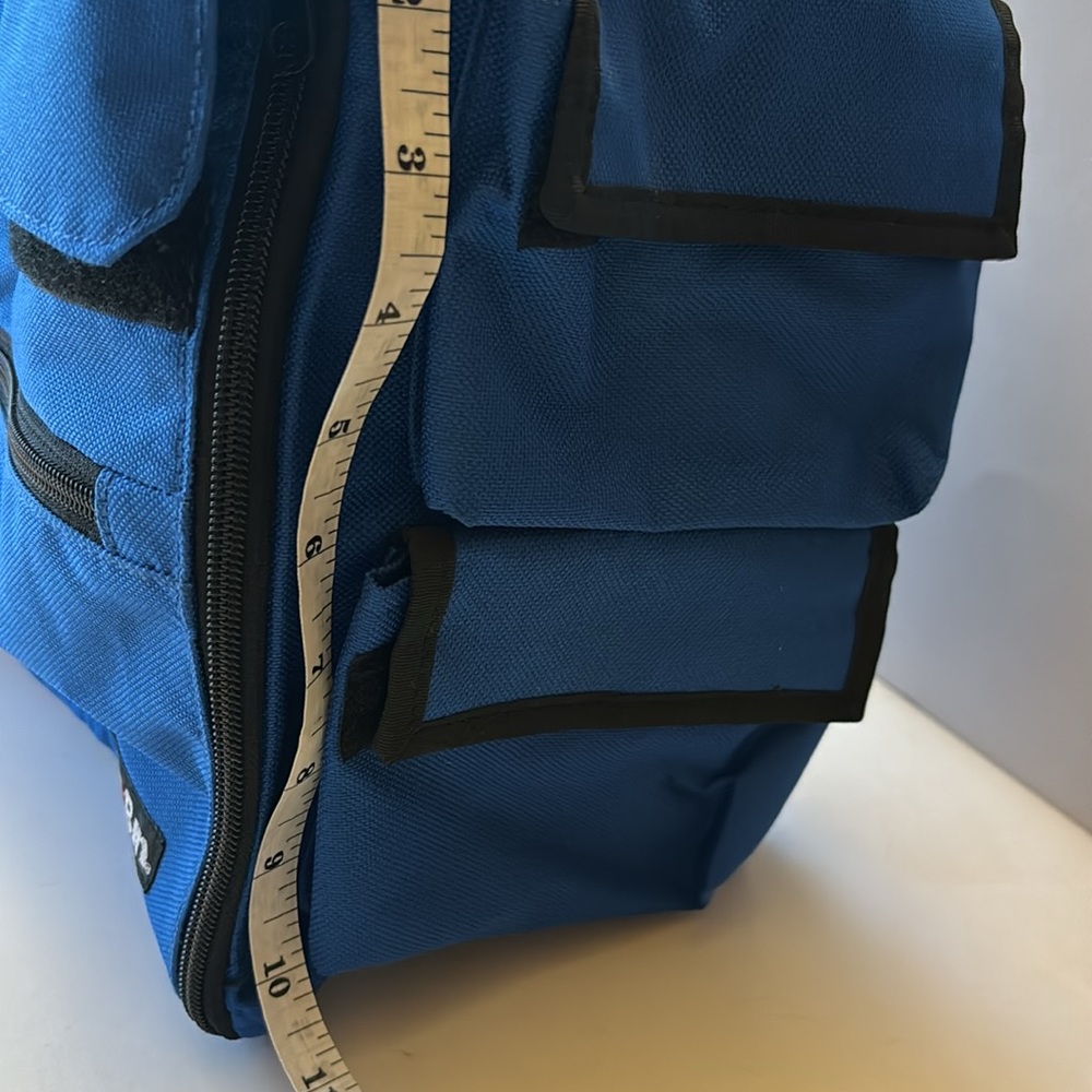 Art bin blue shoulder bag for crafts storage lots of pockets, on the go crafting - Picture 9 of 9